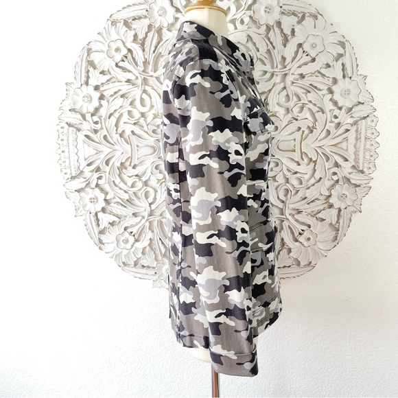{L'AGENCE} Cromwell Button-Front Camo-Print Military Jacket, Size XS - Picture 7 of 10
